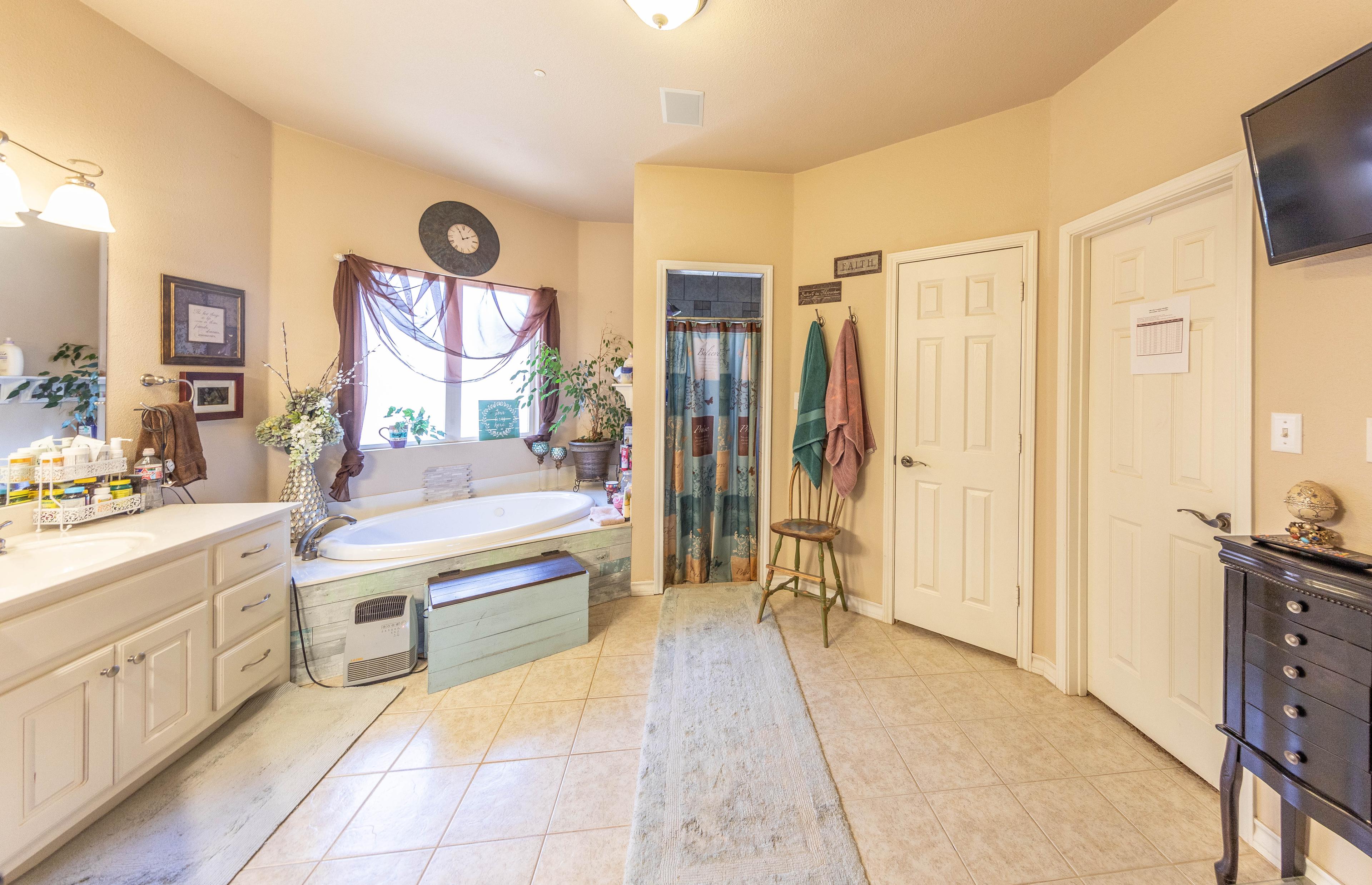 Dell Dr, Ropesville, TX 79358