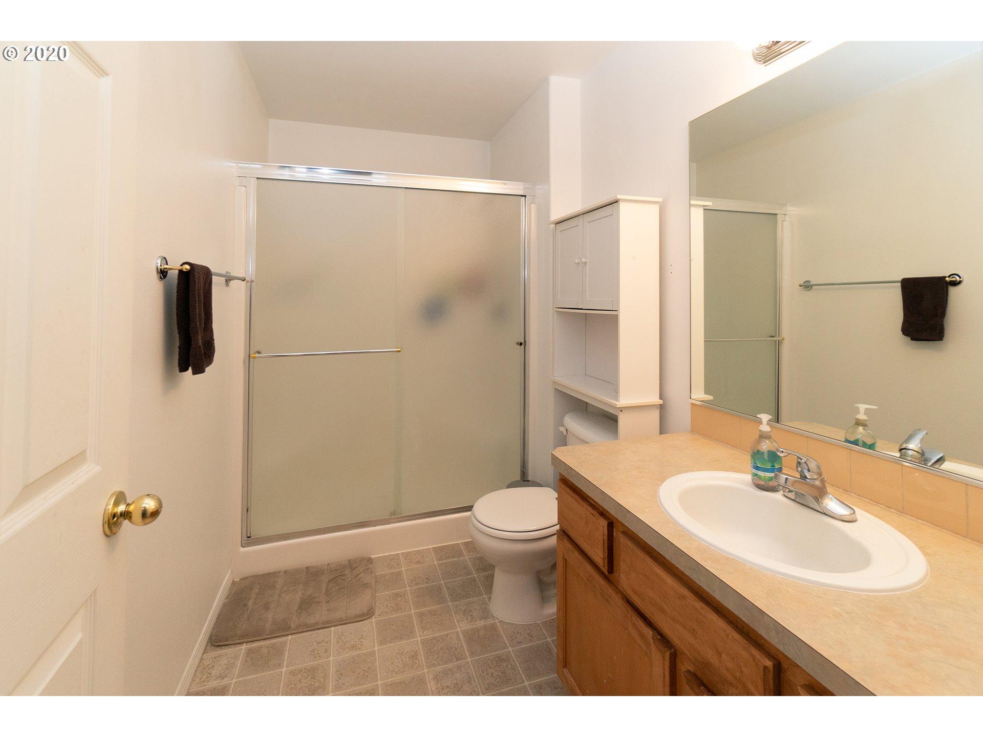 Jerger St, Sandy, OR 97055