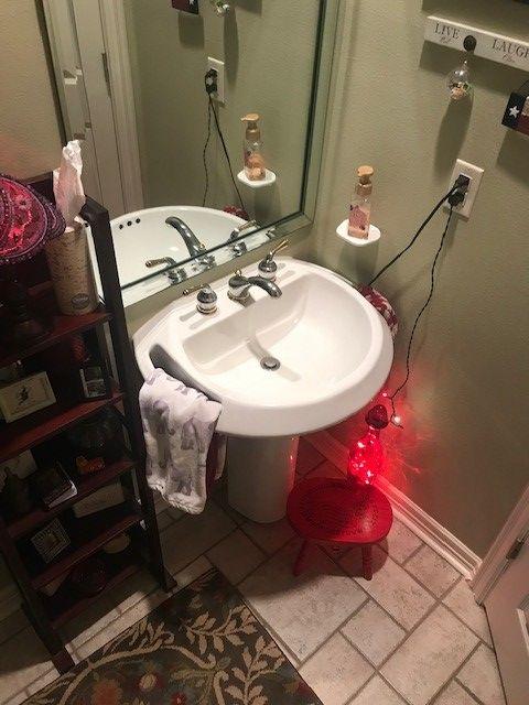 Live Oak Ln, Lufkin, TX 75904