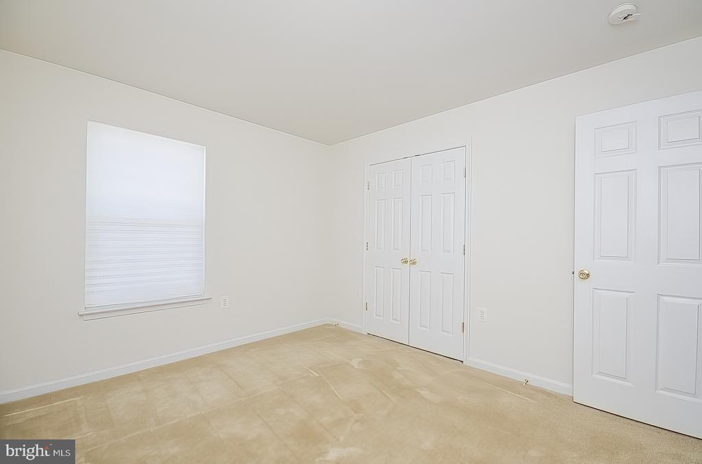 Battlefield Dr, Charles Town, WV 25414