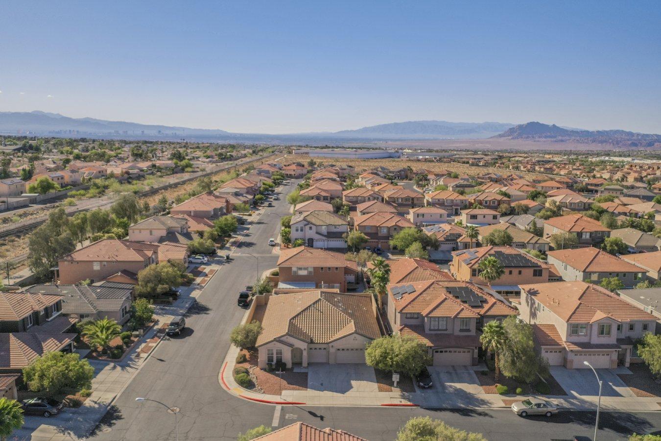 Mackenzie Creek Ave, Henderson, NV 89002