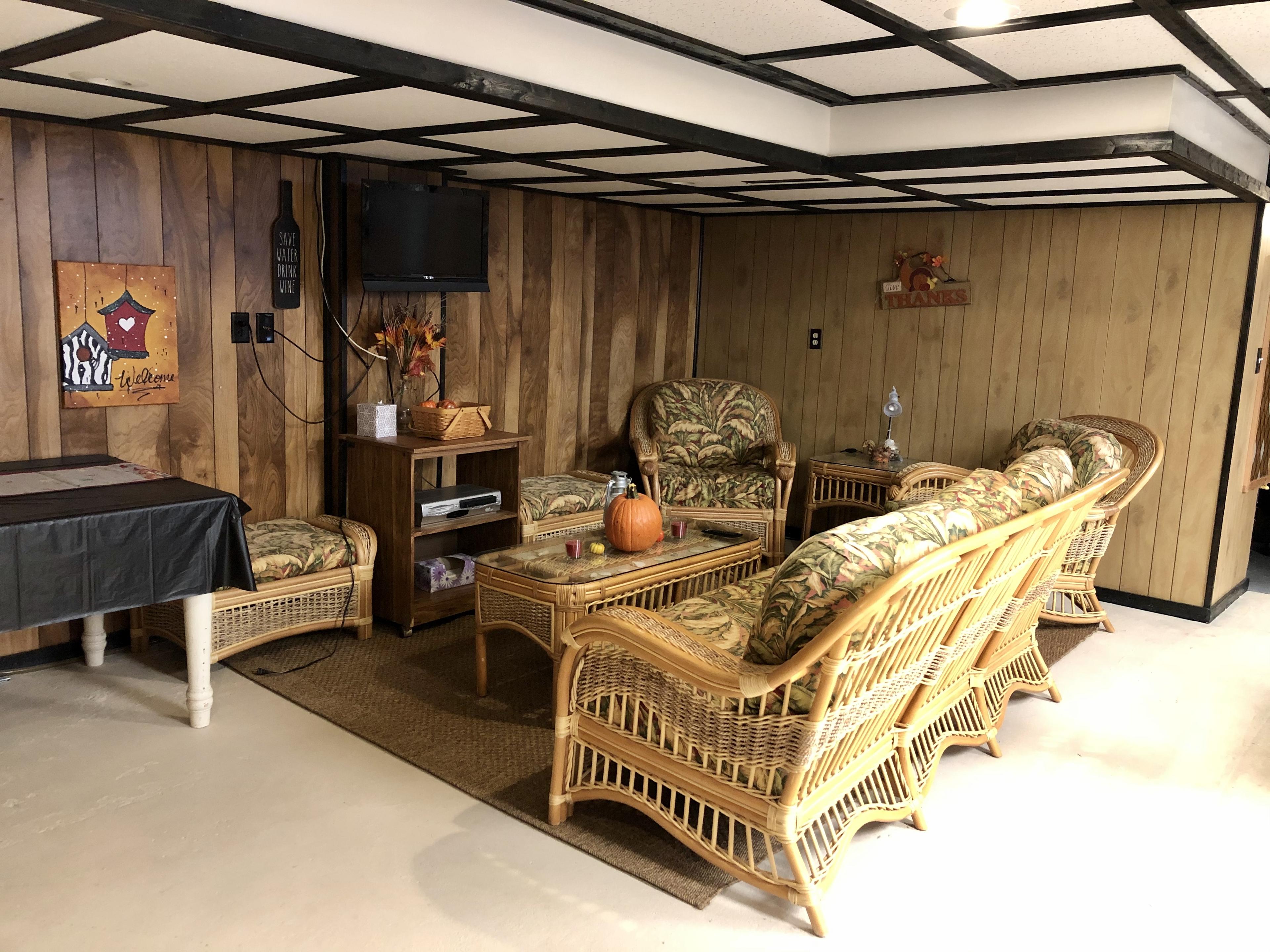 S Elm St, Granville, IL 61326