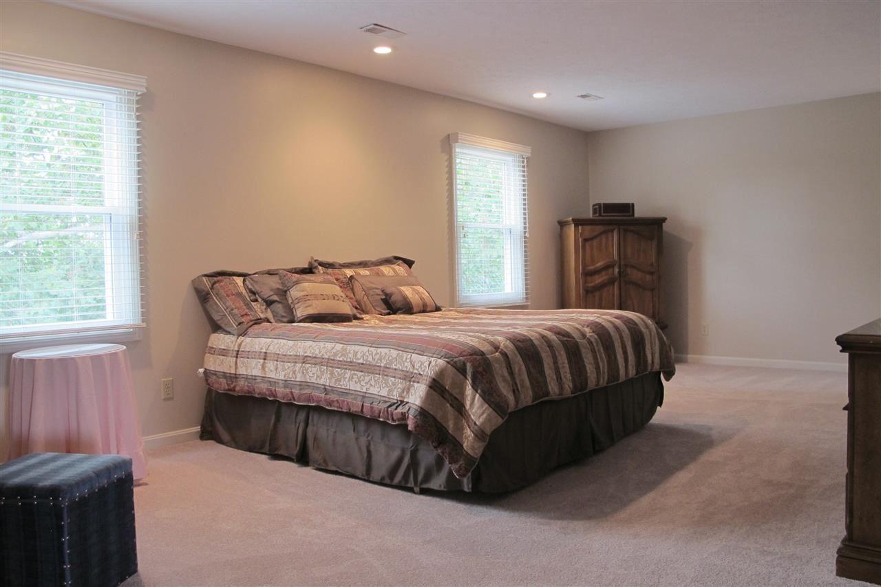 Crossgate Ct, Newburgh, IN 47630