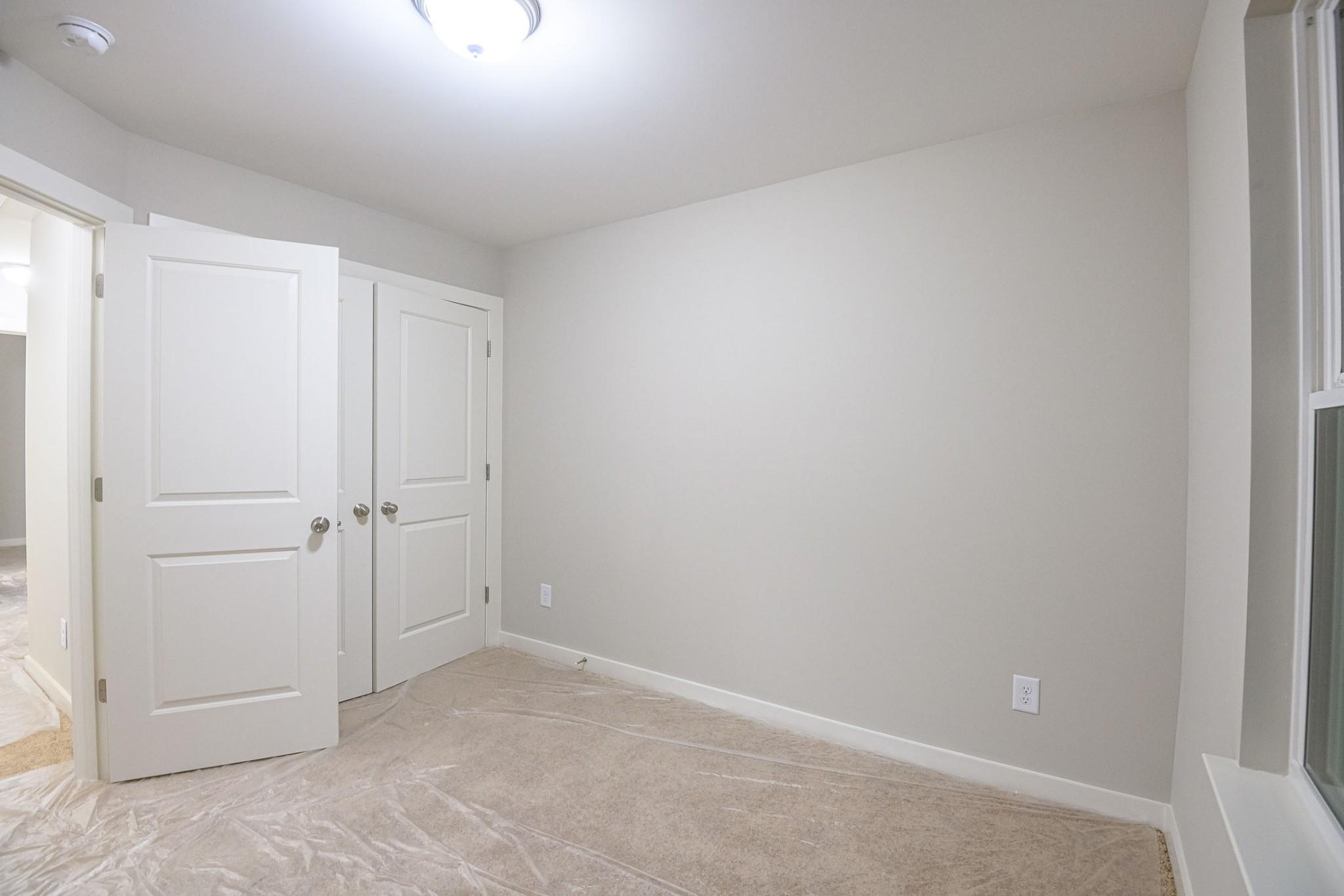Triple Crown Ct, Shelbyville, TN 37160