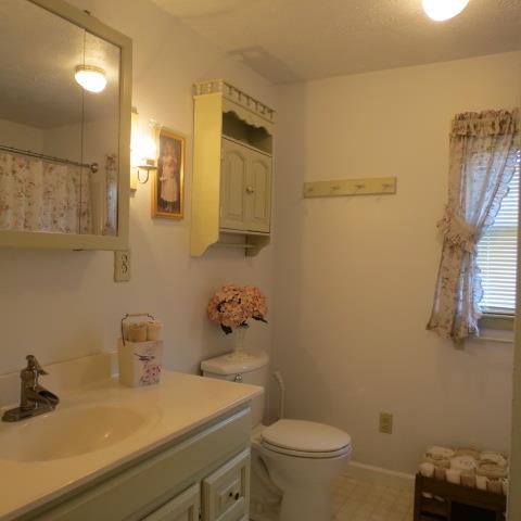 Norman Hill Rd, Frankfort, OH 45628