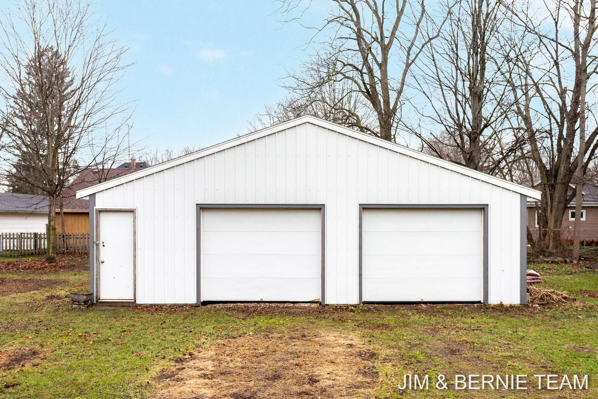 State St, Marne, MI 49435