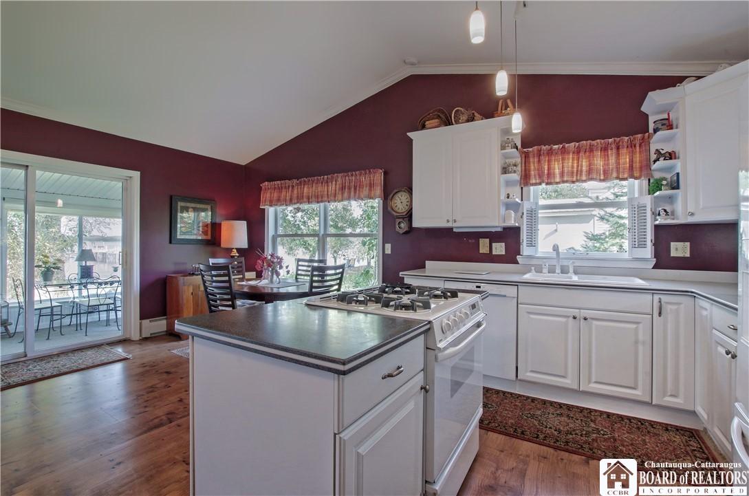 Longview Ave, Jamestown, NY 14701