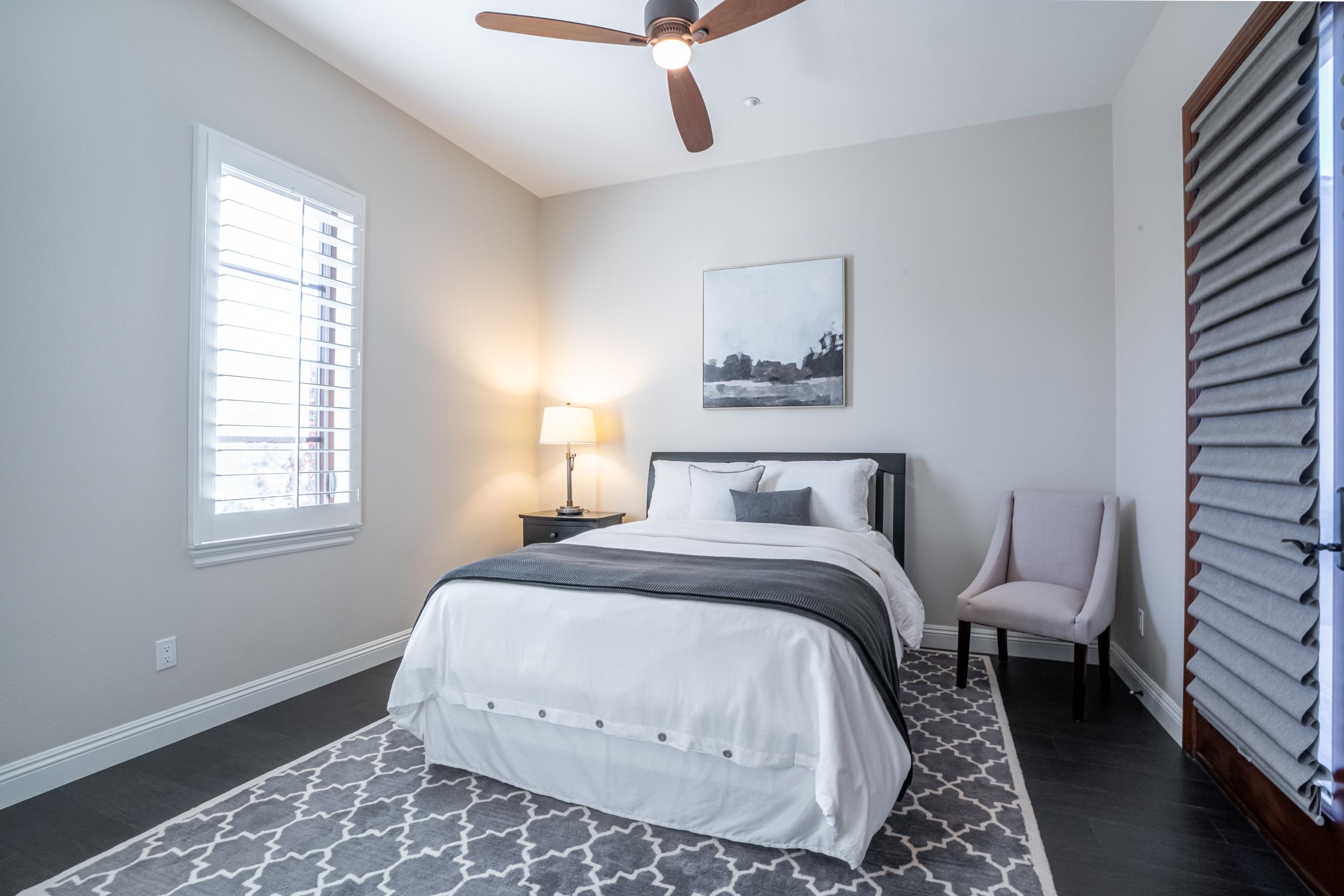 Via Bonita, Newbury Park, CA 91320