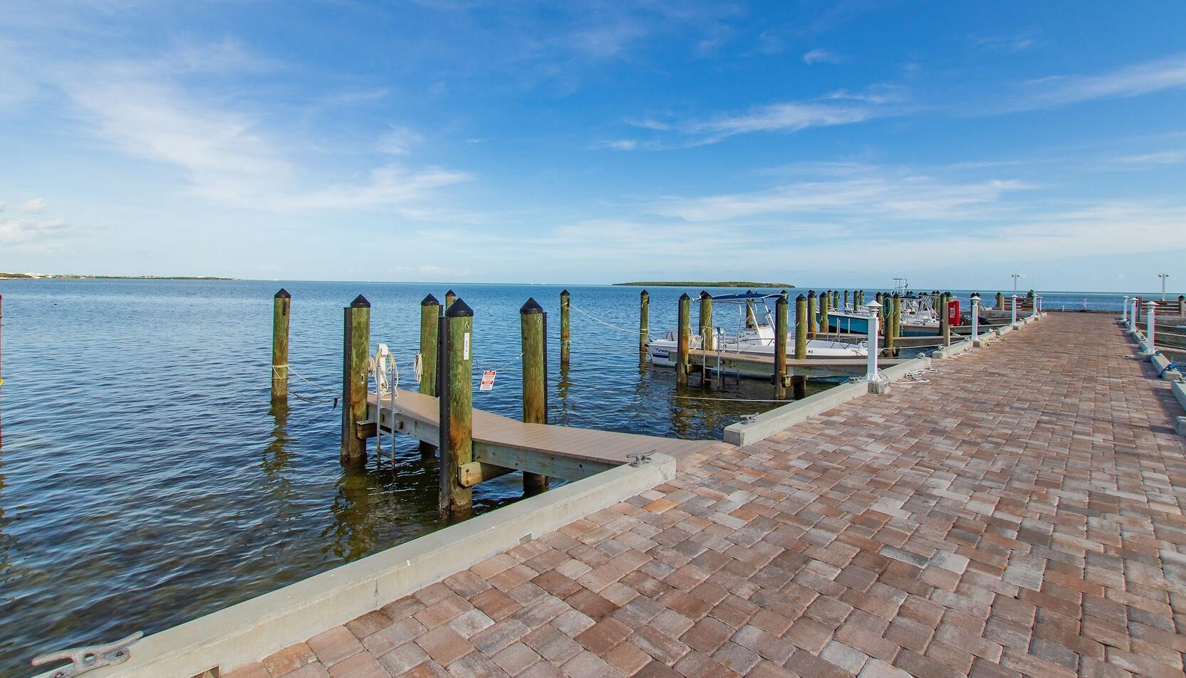S Silver Cir, Key Largo, FL 33037