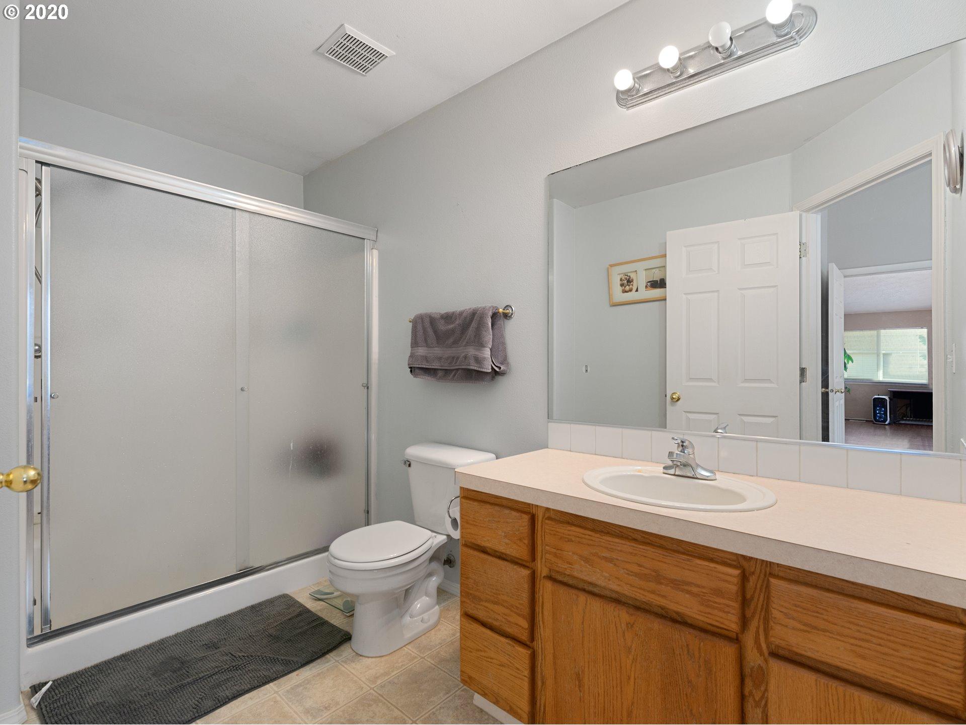 Wellesley Ave, Sandy, OR 97055