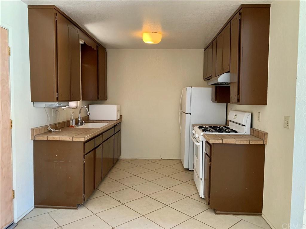 Cholla Ave, Yucca Valley, CA 92284