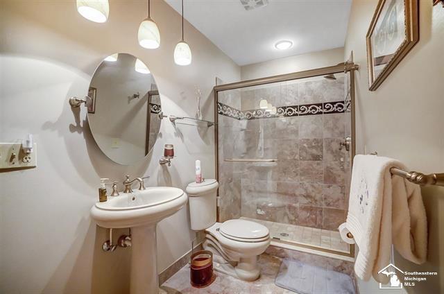 Riverview Ave, Monroe, MI 48162