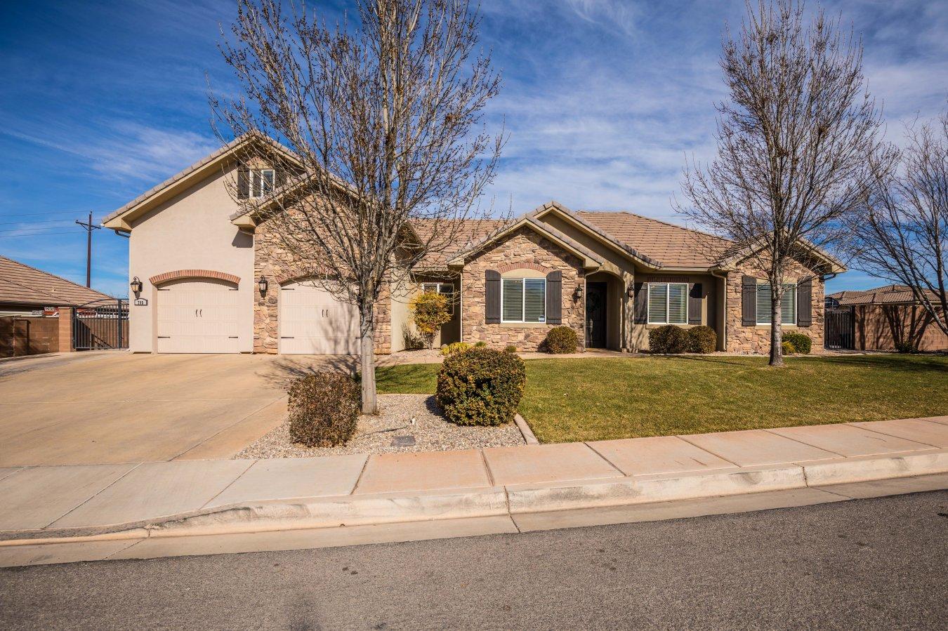 E Desert Bloom Ct, Washington, UT 84780