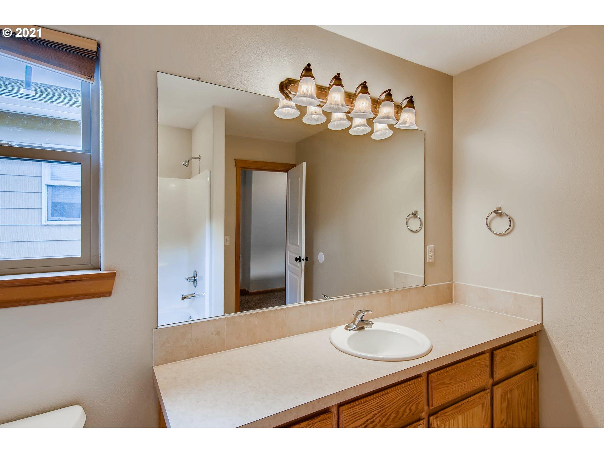 Ne 93rd Ave, Portland, OR 97220