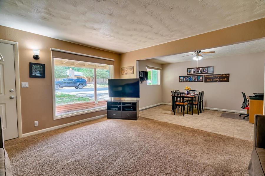 E Miller Dr, Flagstaff, AZ 86004