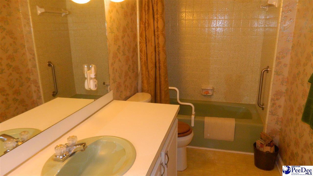 Creek Dr, Florence, SC 29506