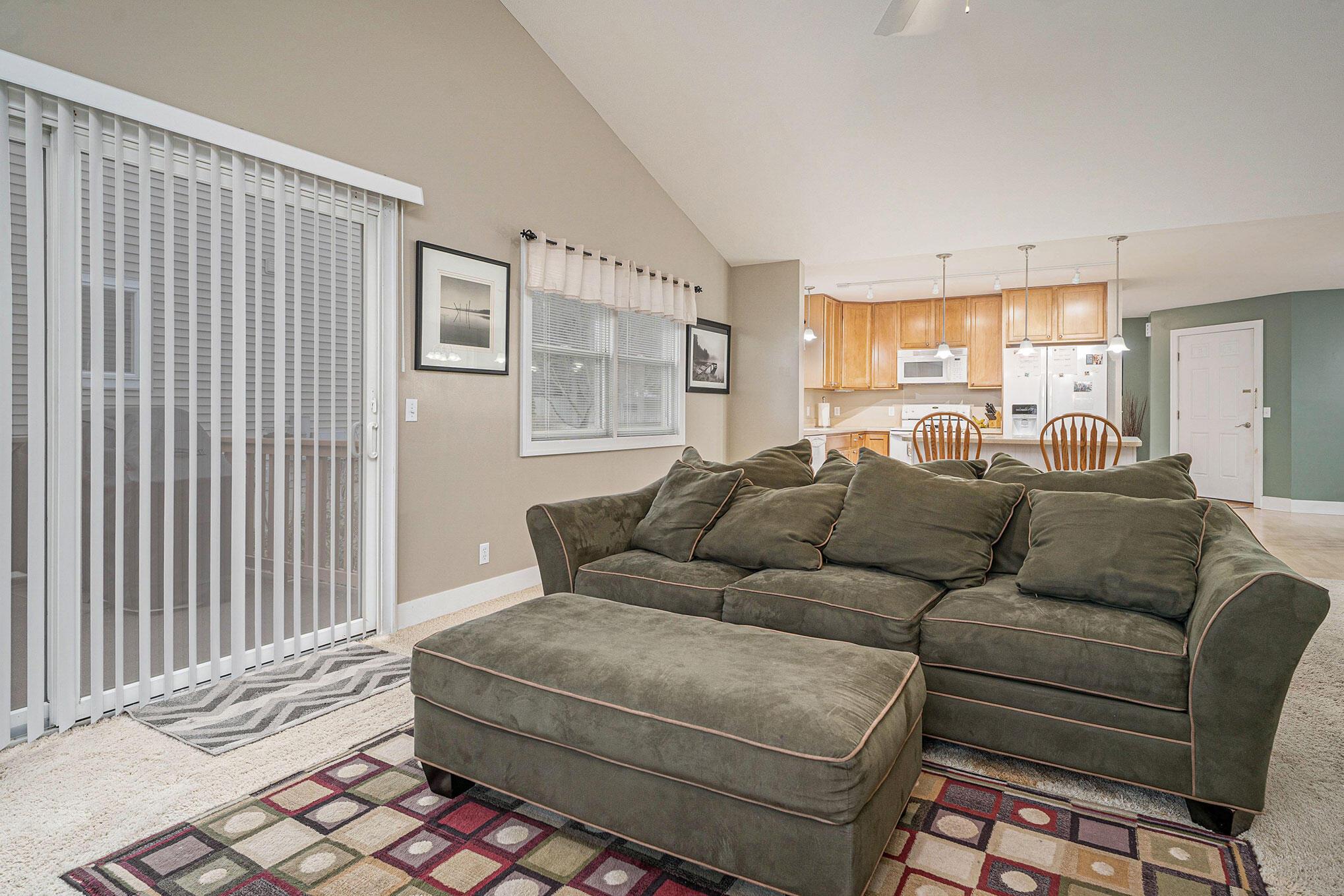Woodswalk Ct, Spring Lake, MI 49456