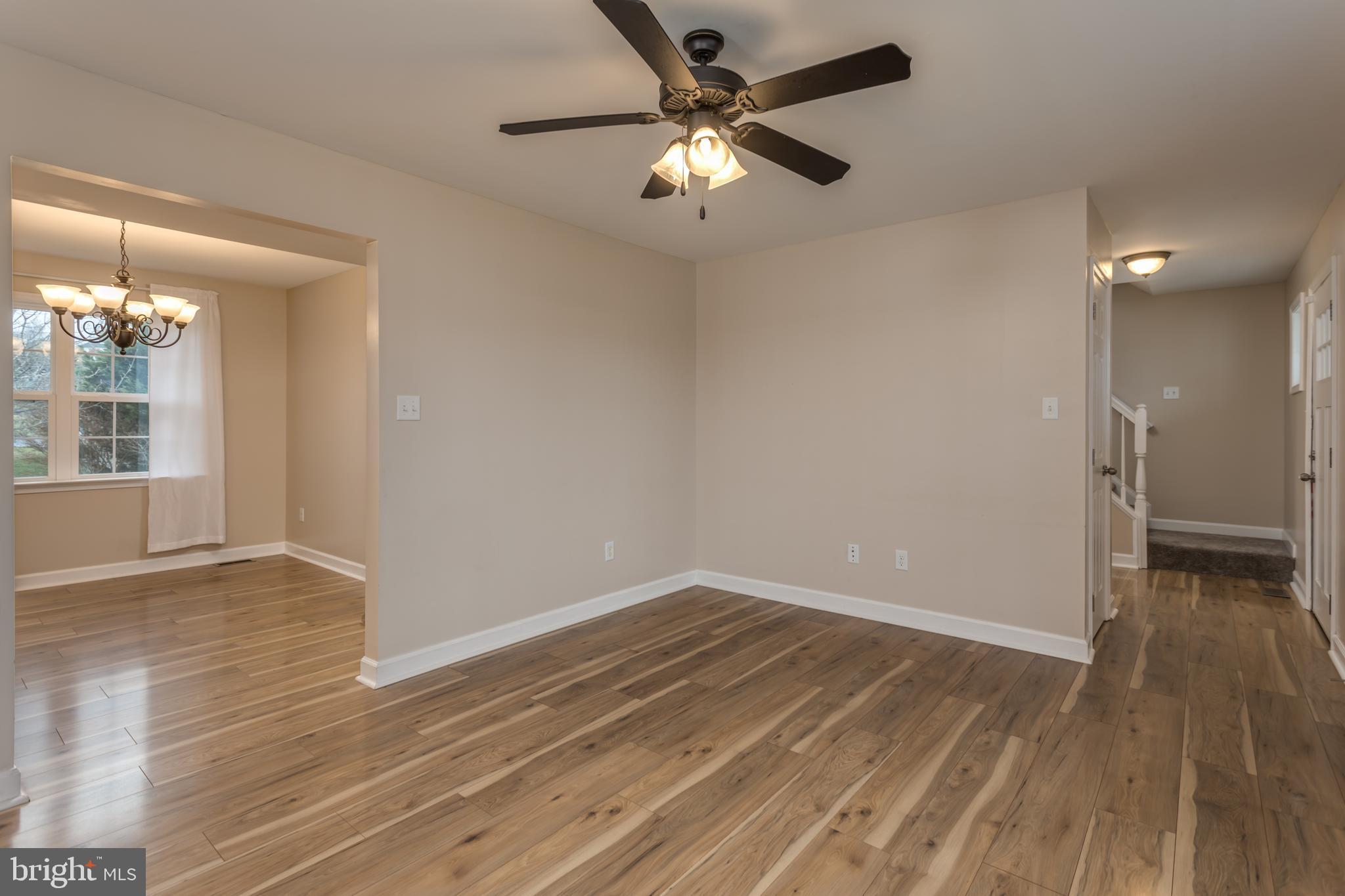S Loudoun St, Strasburg, VA 22657