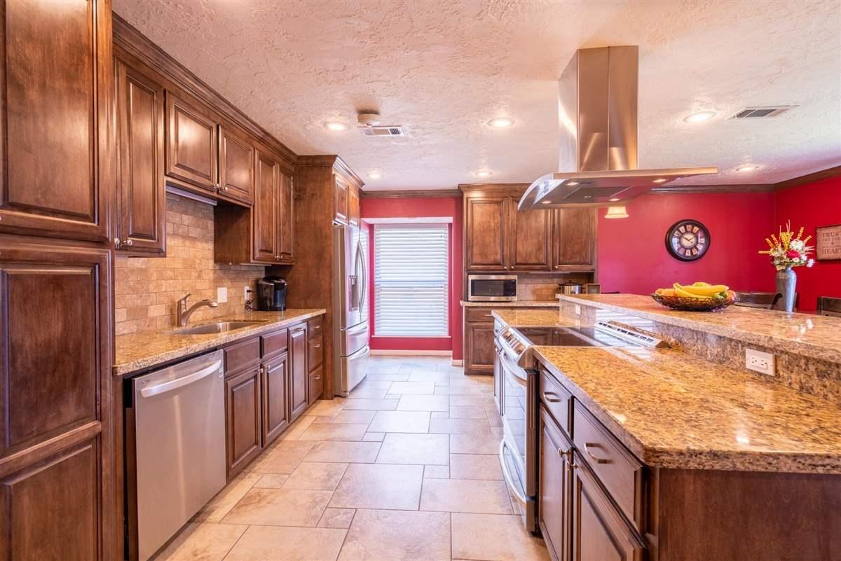 Northmont Dr, Orange, TX 77630