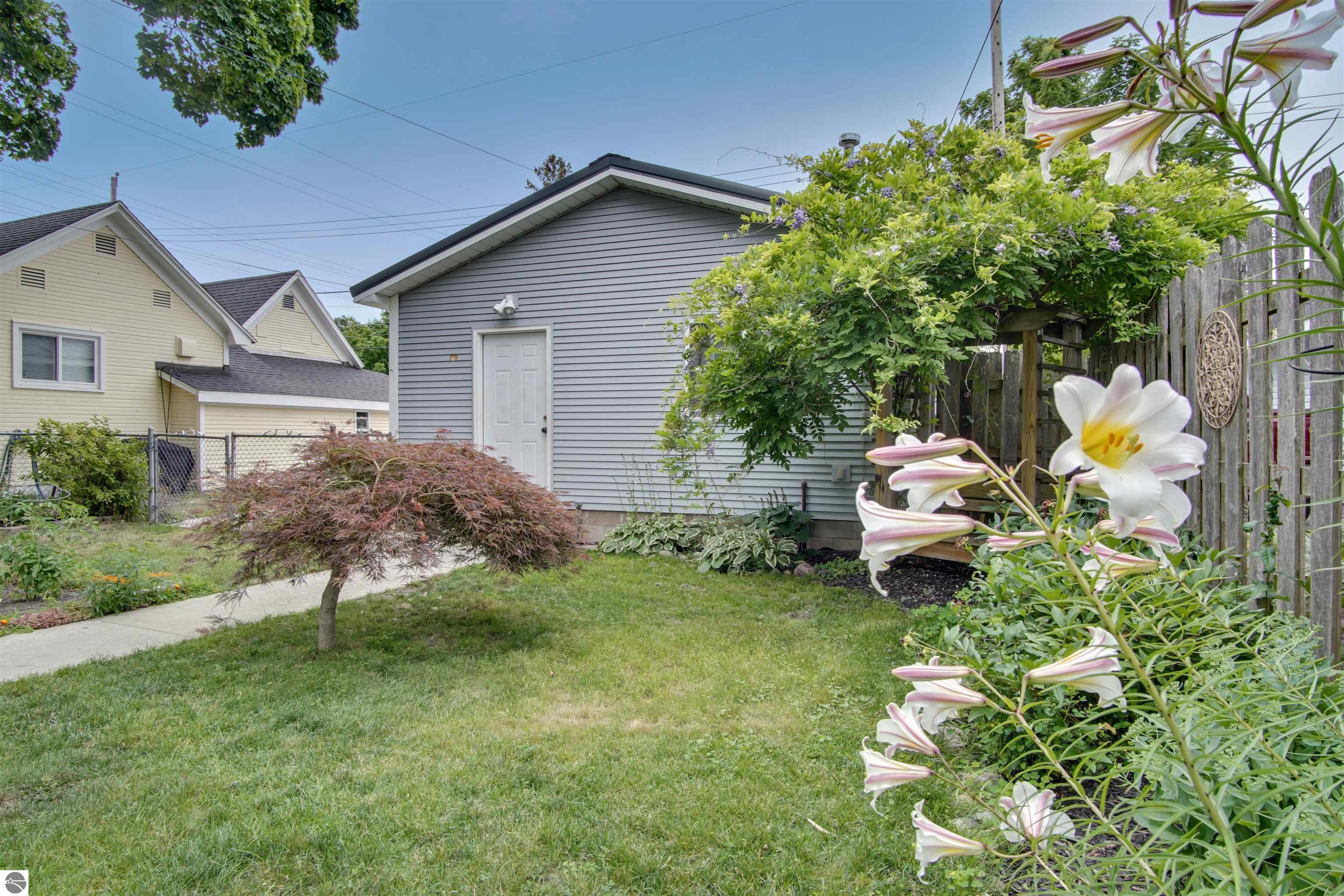 W 9th St, Traverse City, MI 49684