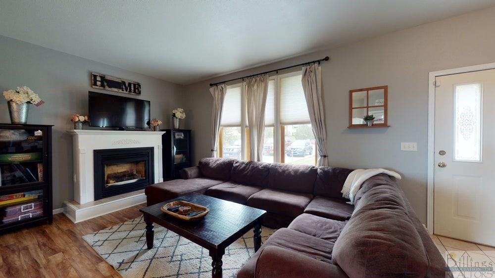 Middle Valley Dr, Billings, MT 59105