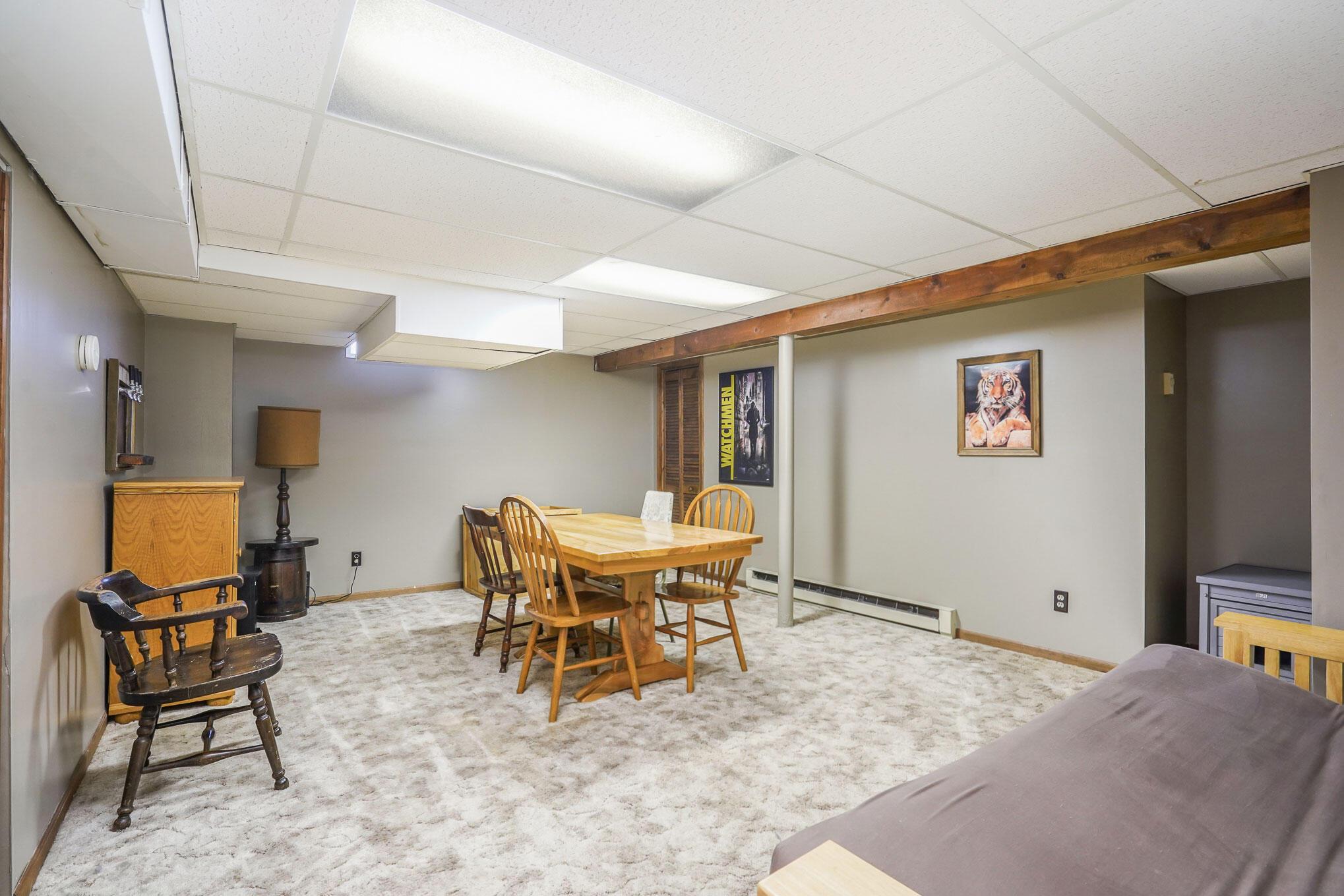 Edna St Se, Grand Rapids, MI 49507