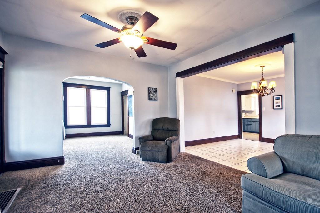 Kenyon Ave, Elkhart, IN 46516