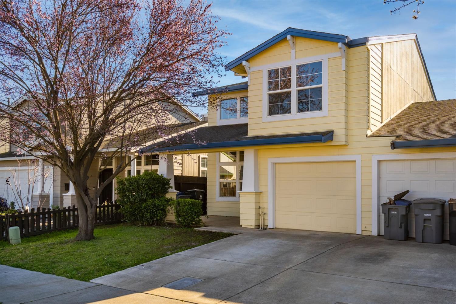 Halsey Cir, Davis, CA 95618