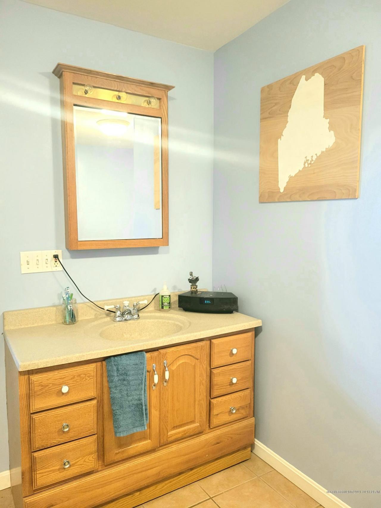Smith Ln, Levant, ME 04456