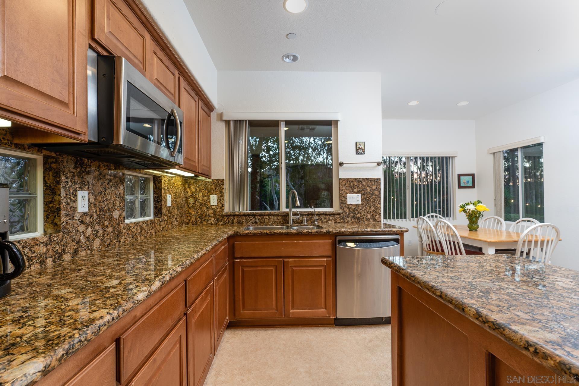 Lomas Serenas Dr, Escondido, CA 92029