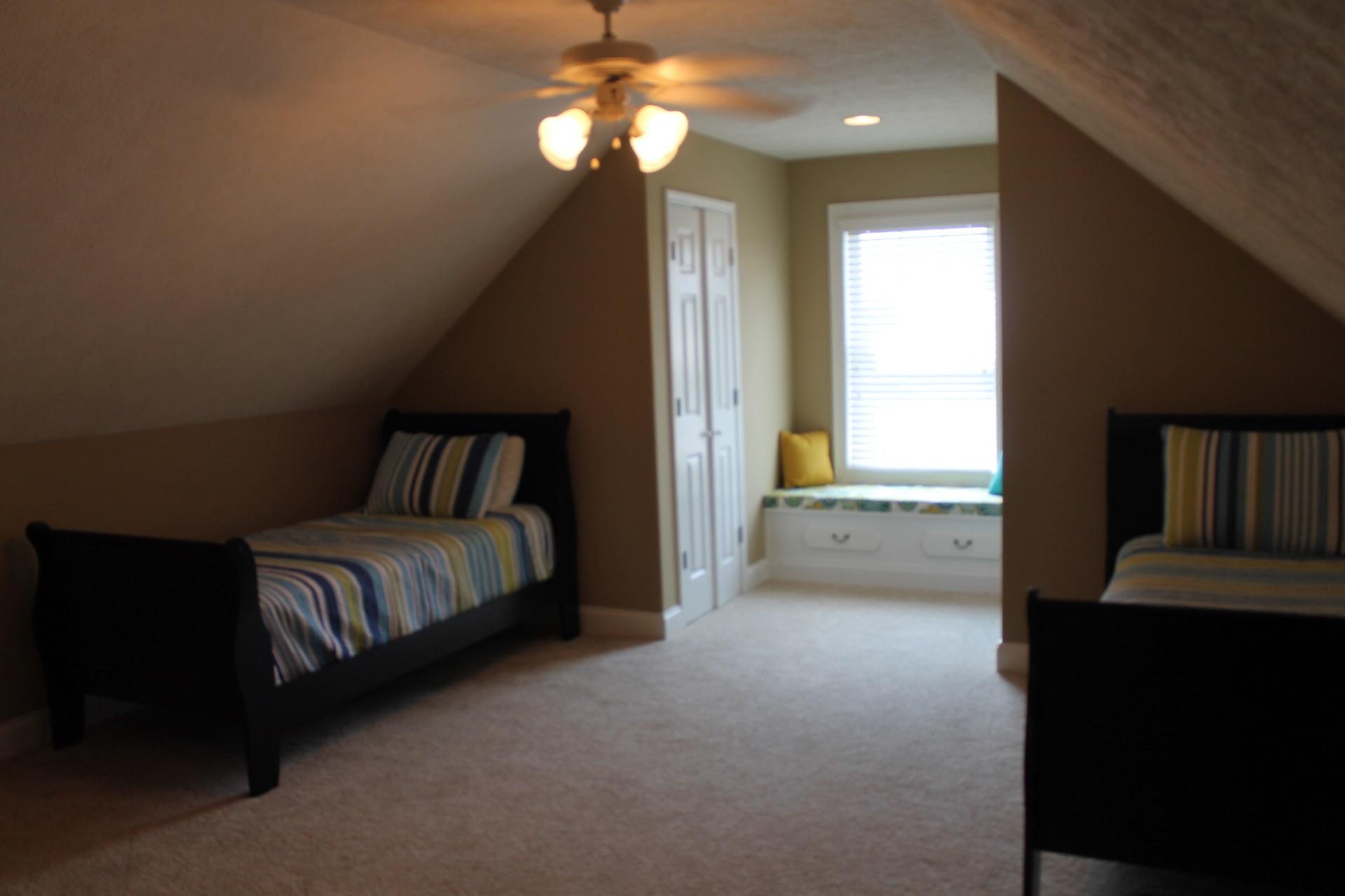 Long Cove Cir, Newburgh, IN 47630