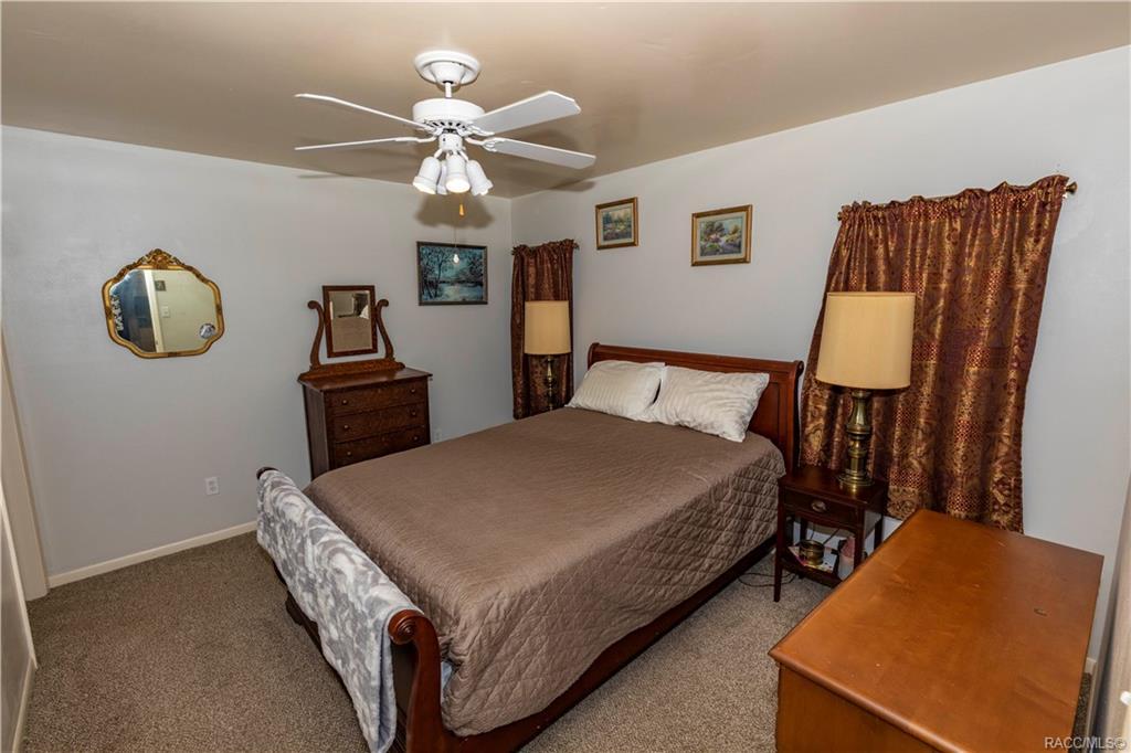 N Lochview Ter, Crystal River, FL 34429