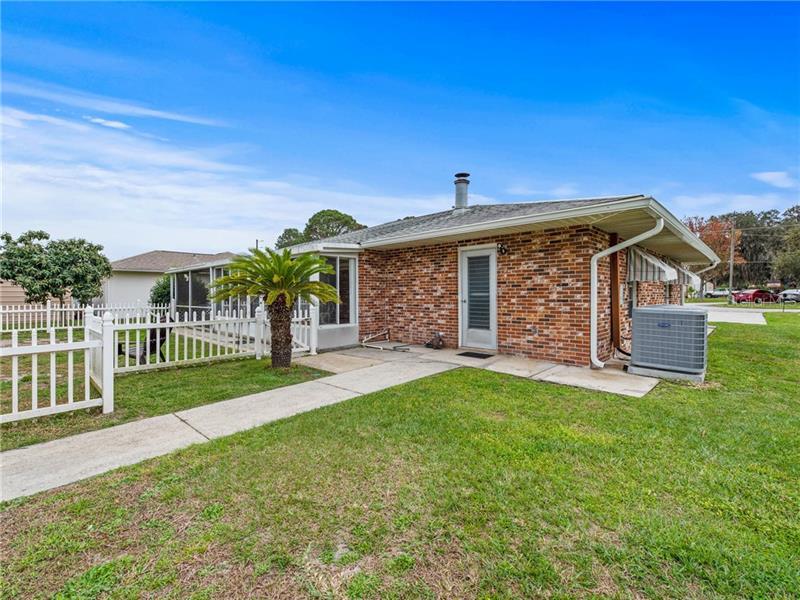 Pine Island Dr, Leesburg, FL 34788