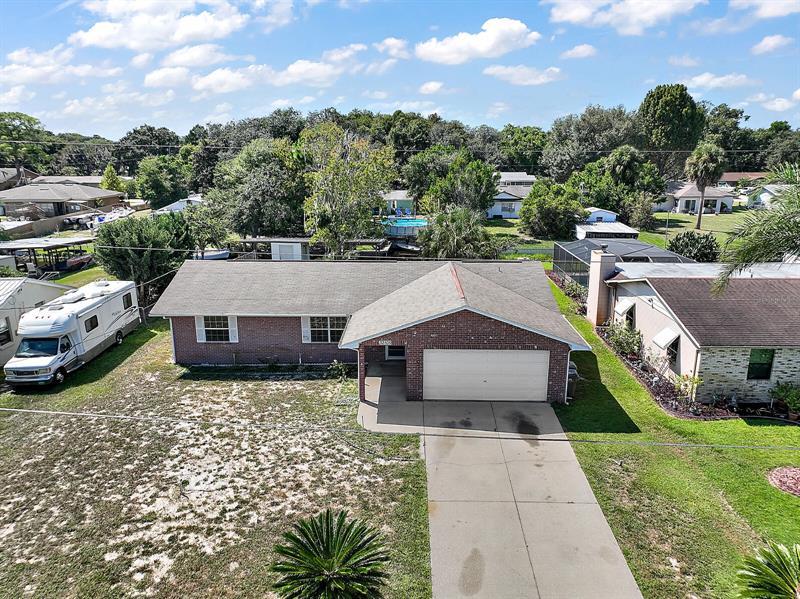 Perch Ave, Tavares, FL 32778