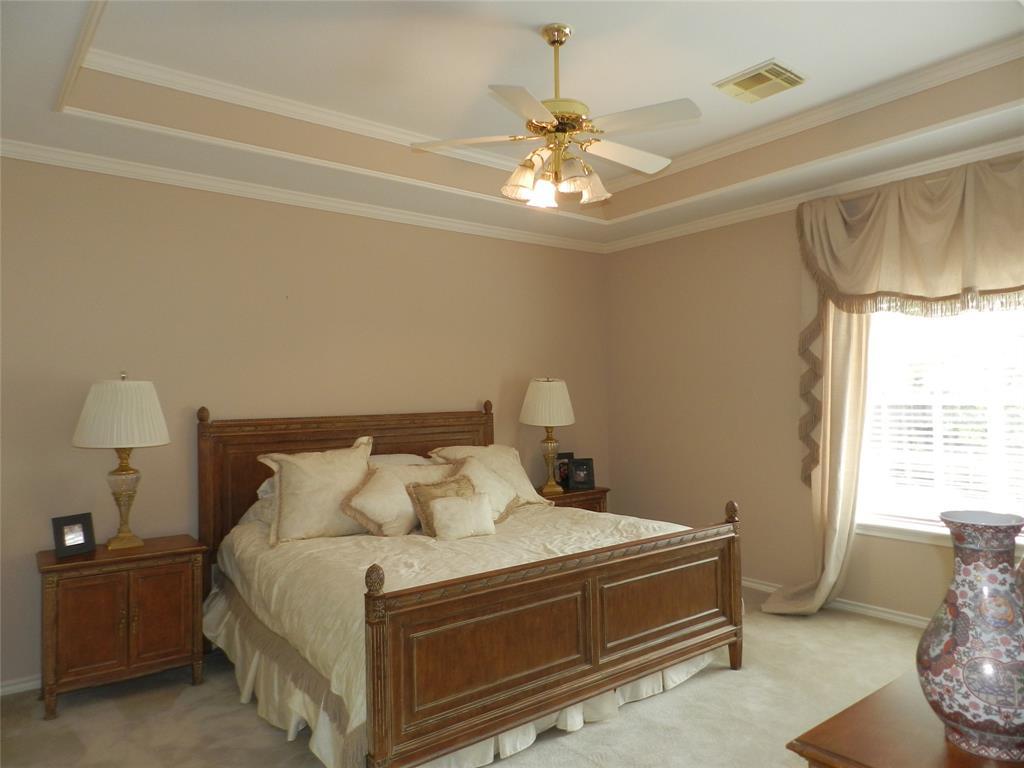 Pinefield Ln, Houston, TX 77063