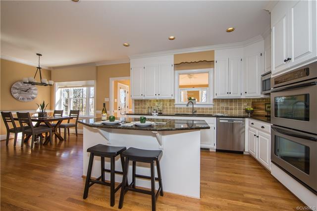 Leafield Dr, Midlothian, VA 23113