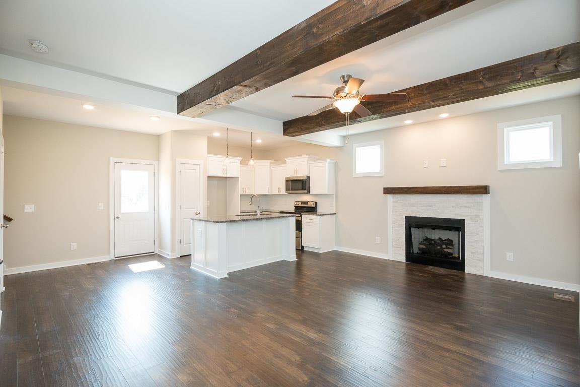 Stillwood Dr, Clarksville, TN 37042