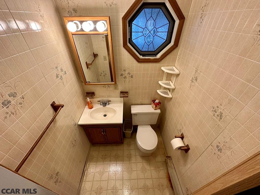 N 9th St, Philipsburg, PA 16866
