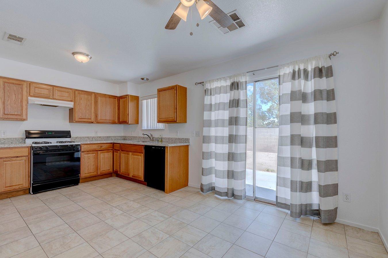 Young Doe Ave, Las Vegas, NV 89130