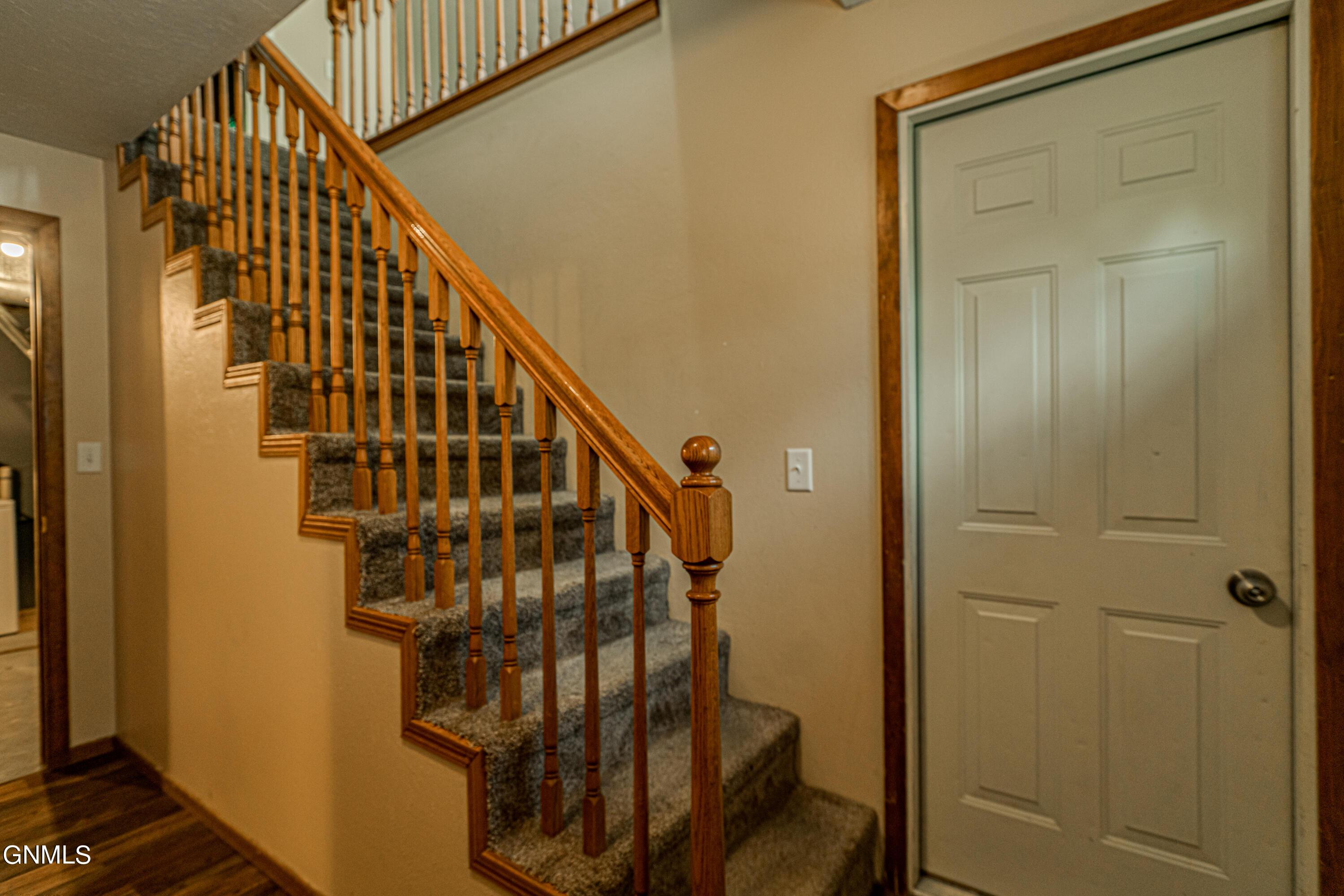 N 27th St, Bismarck, ND 58501