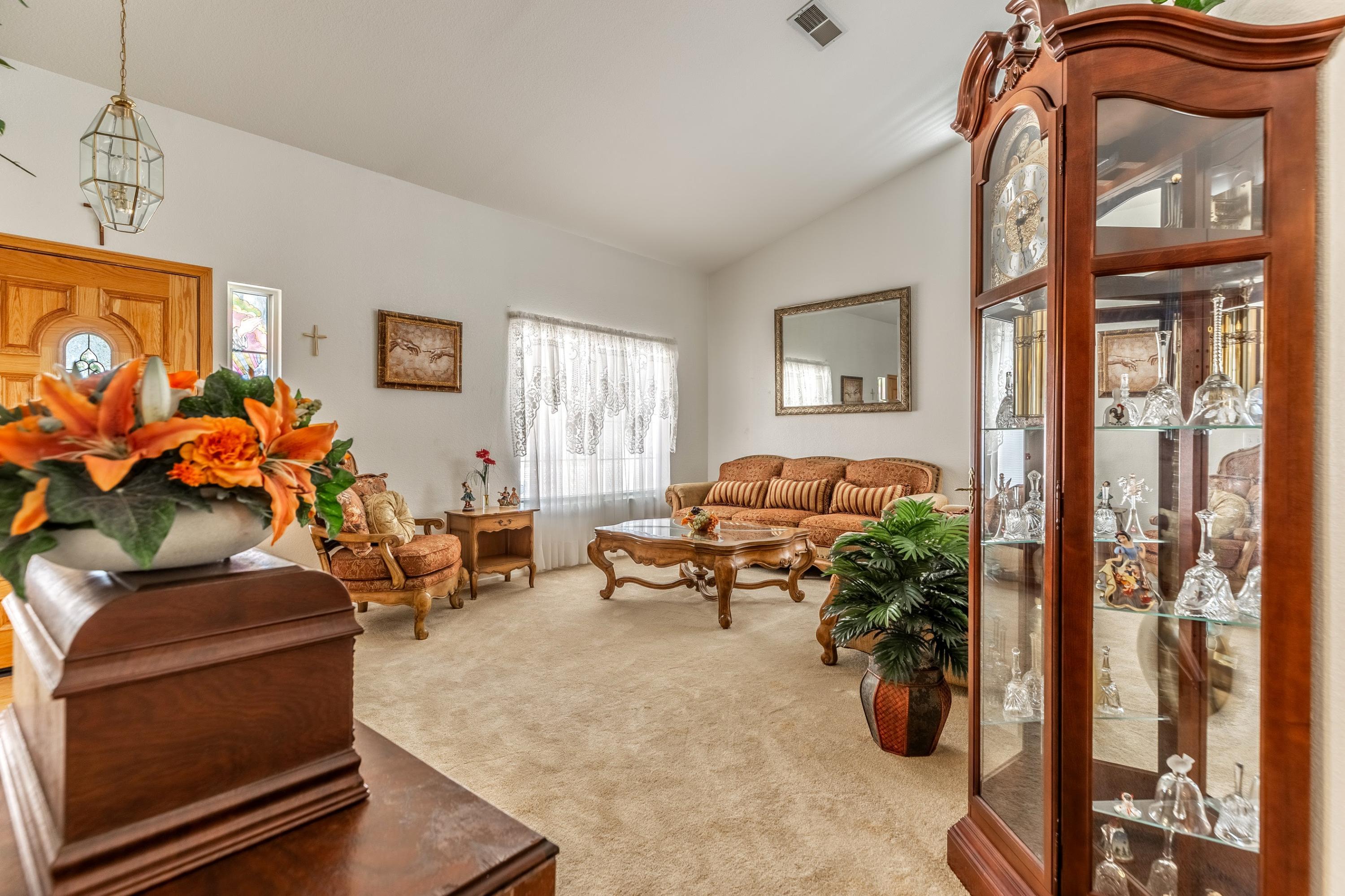 Mays Ct, Lancaster, CA 93535