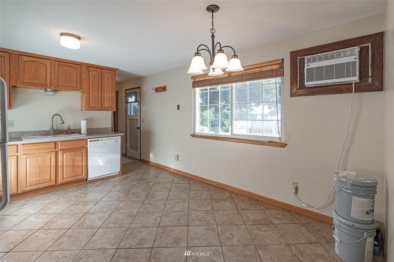 S Garden Dr, Moses Lake, WA 98837