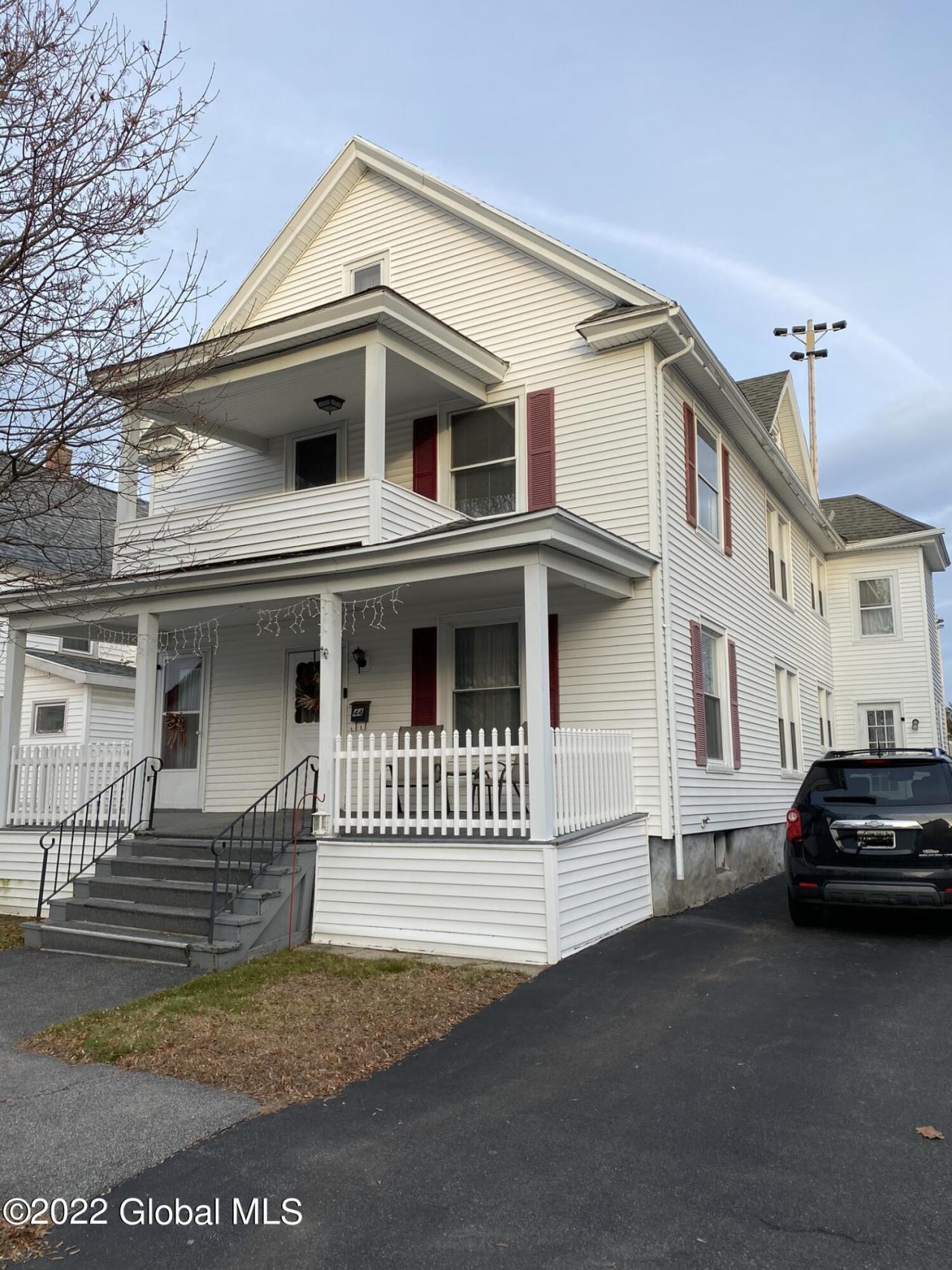 Temple St, Gloversville, NY 12078