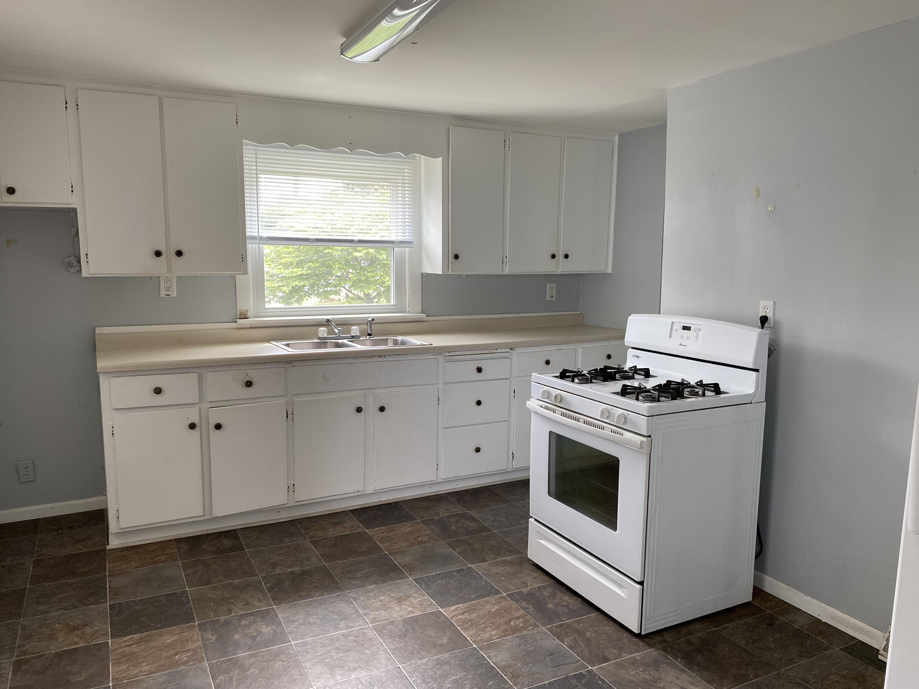 W 5th St, Spring Valley, IL 61362
