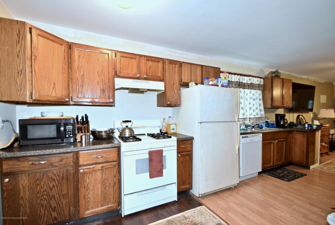 Anthony Ave, Toms River, NJ 08753