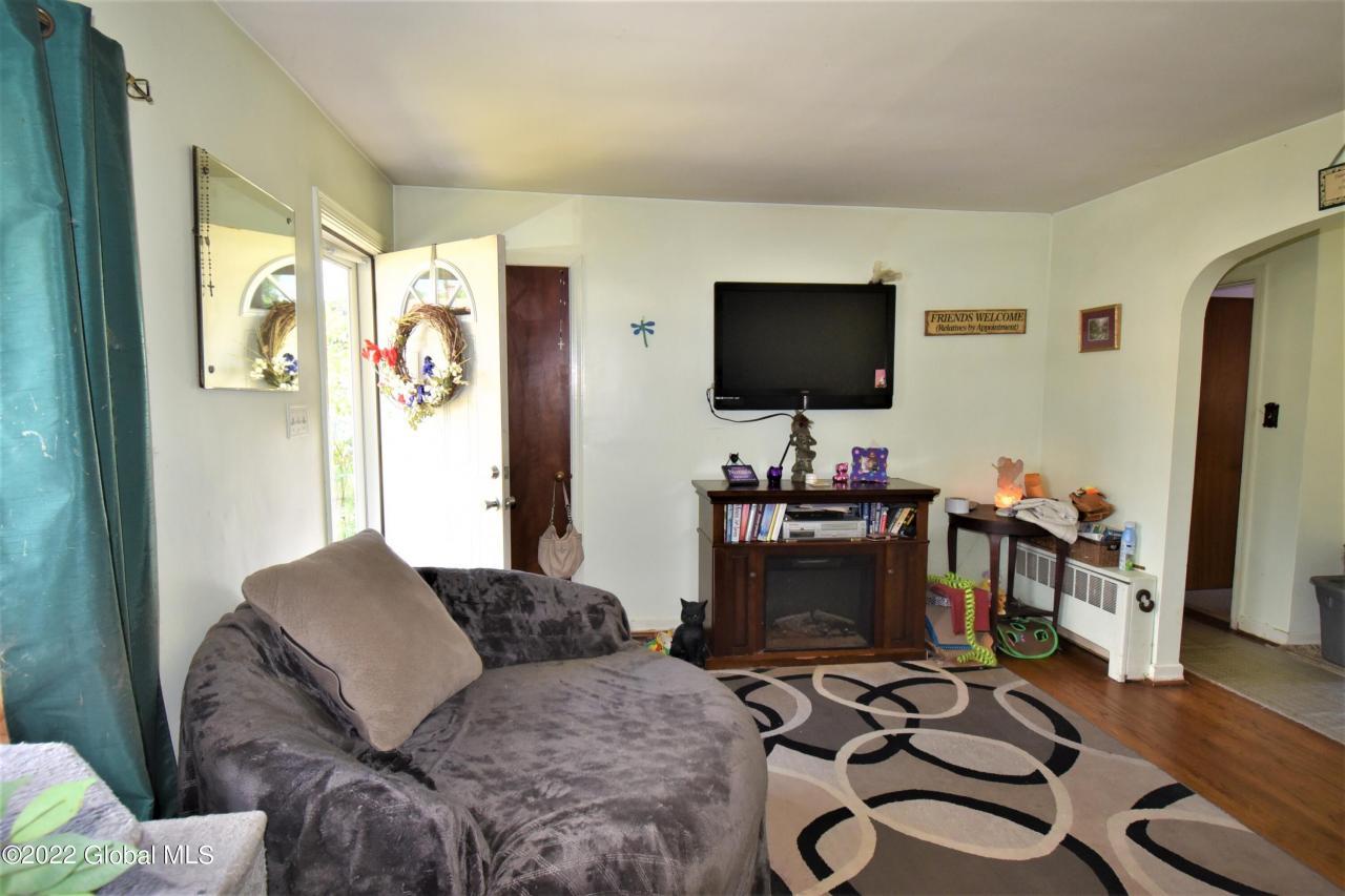 Virginia Blvd, Schenectady, NY 12302
