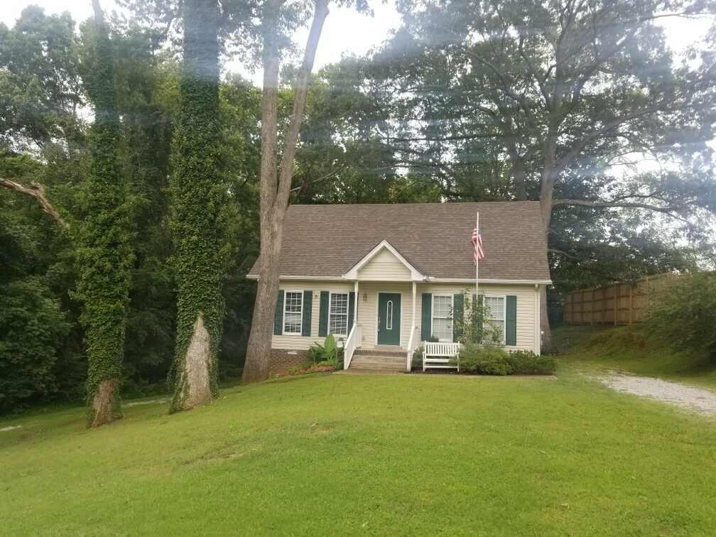 Old Greenbrier Pike, Greenbrier, TN 37073