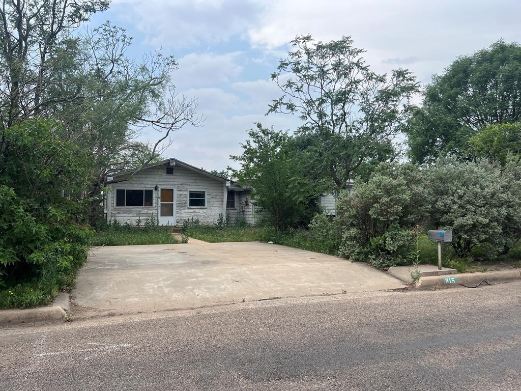 E 21st St, San Angelo, TX 76903