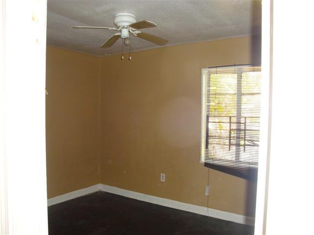 E Leavell Woods Dr, Jackson, MS 39212