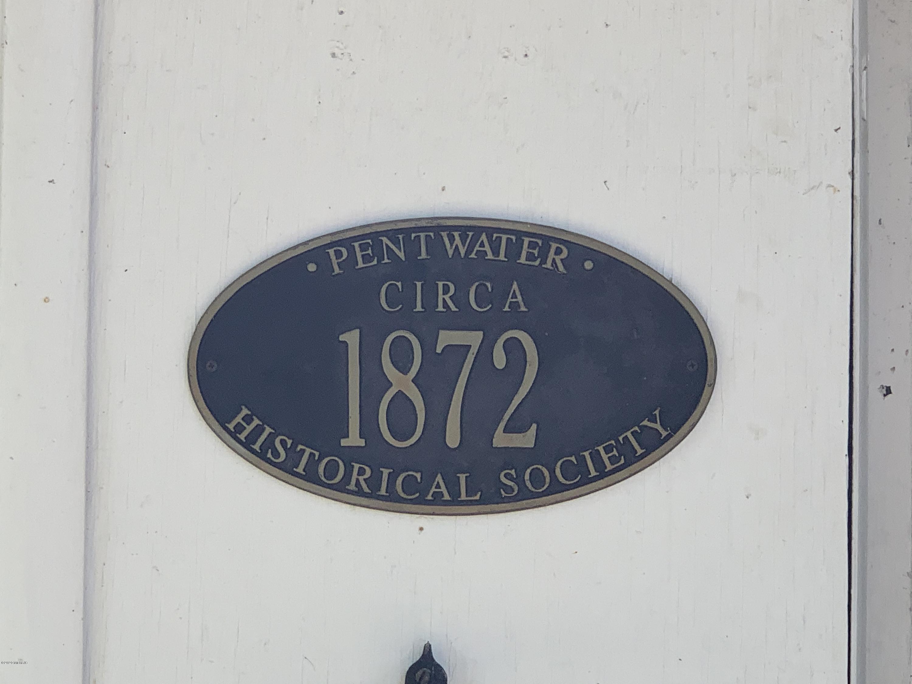 S Wythe St, Pentwater, MI 49449